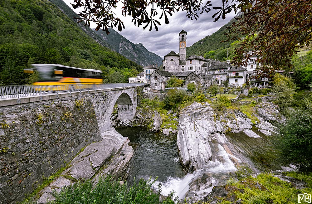 Städte und Dörfer Lavertezzo Verzascatal Sommer Tessin Südschweiz Schweiz